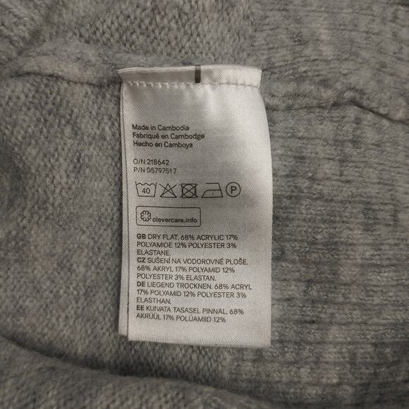 Basic Women's S Light Gray Knit V-Neck Long Sleeve Sweater - Picture 4 of 4